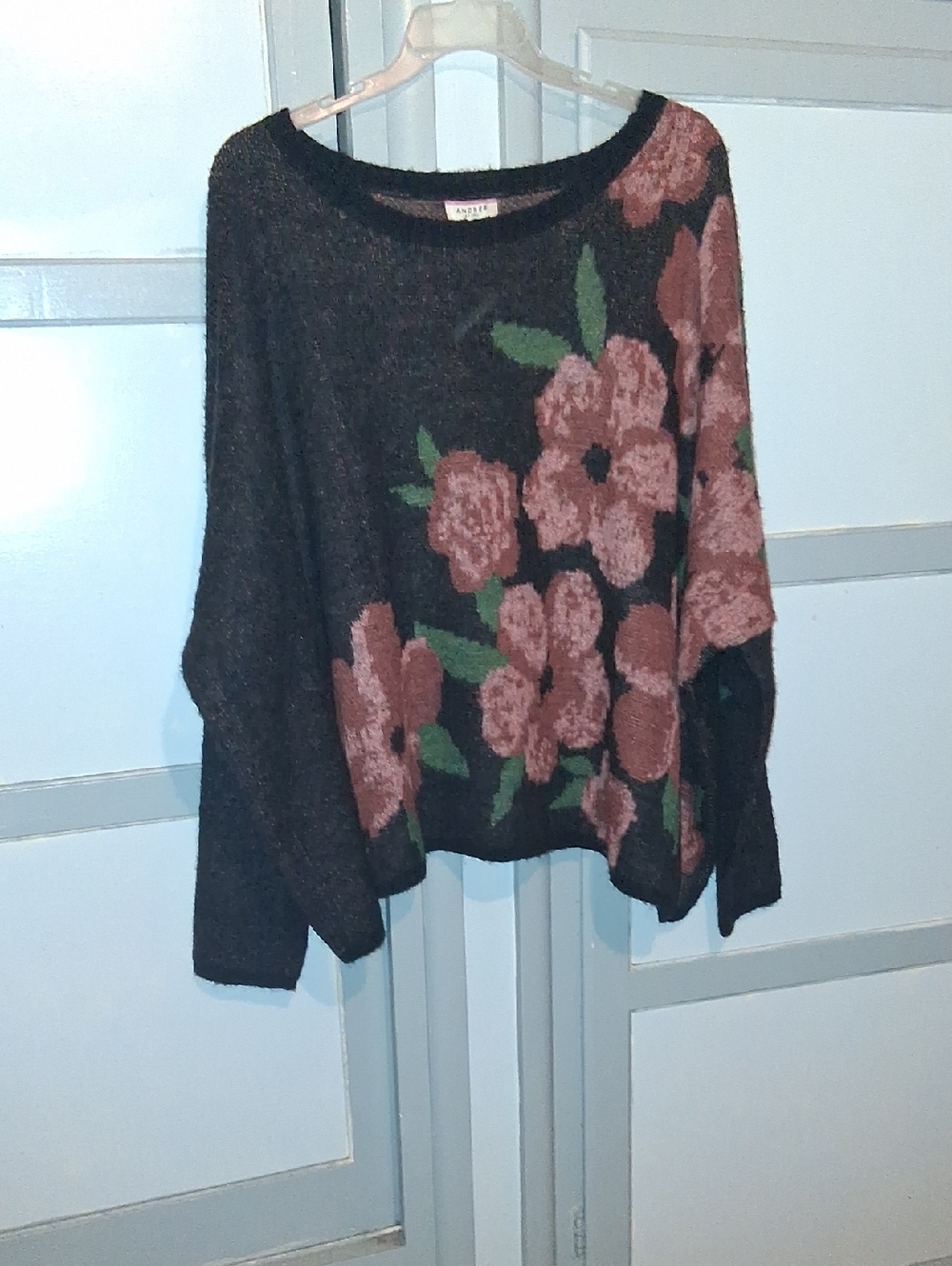 Andree By Unit Oversized Black Sweater with Pink Floral Motif